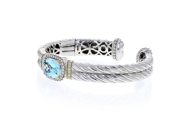 PIYARO Sky Blue Topaz Bracelet