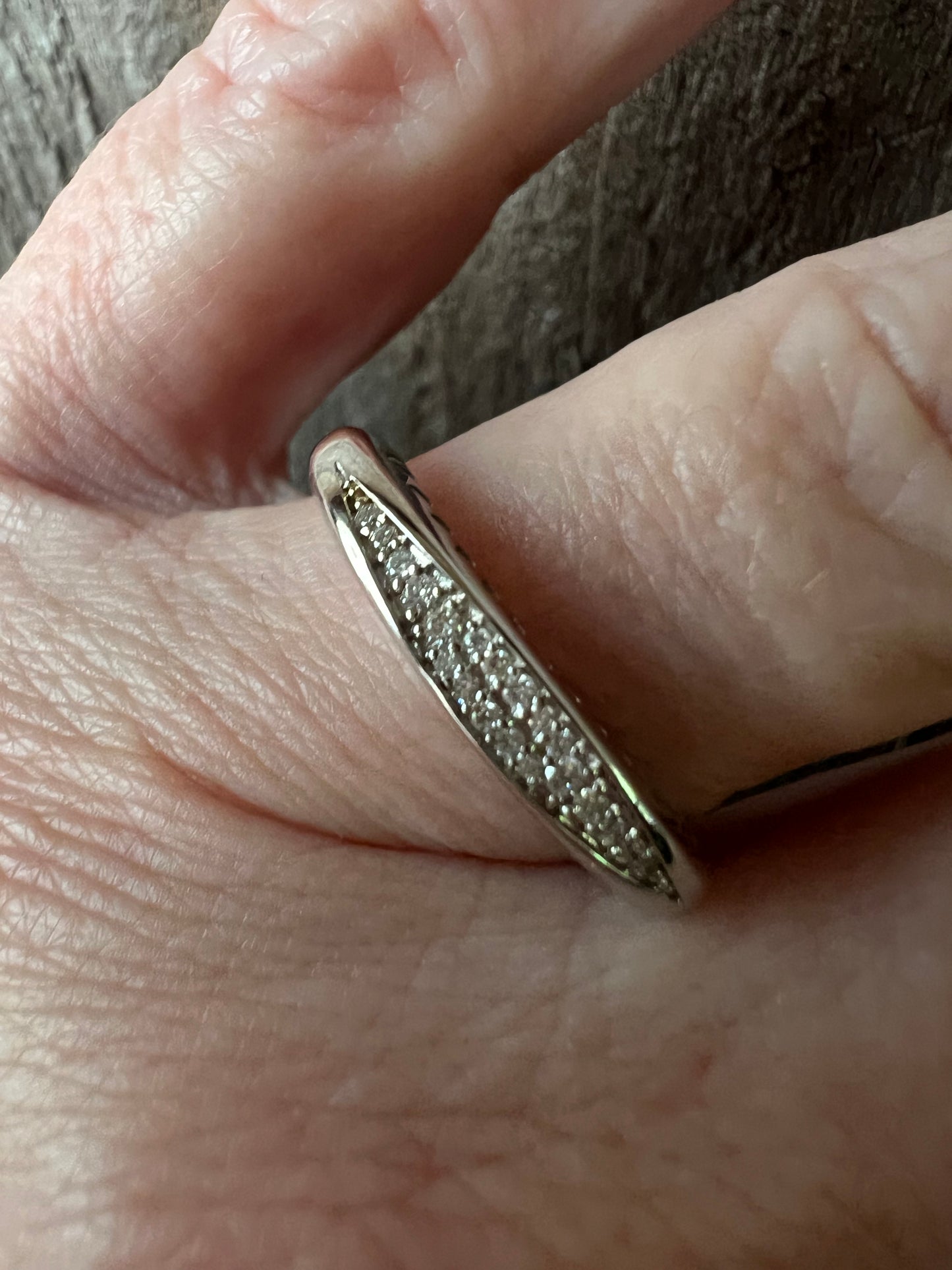 Brevani .09 Carat White Gold Flexible Ring