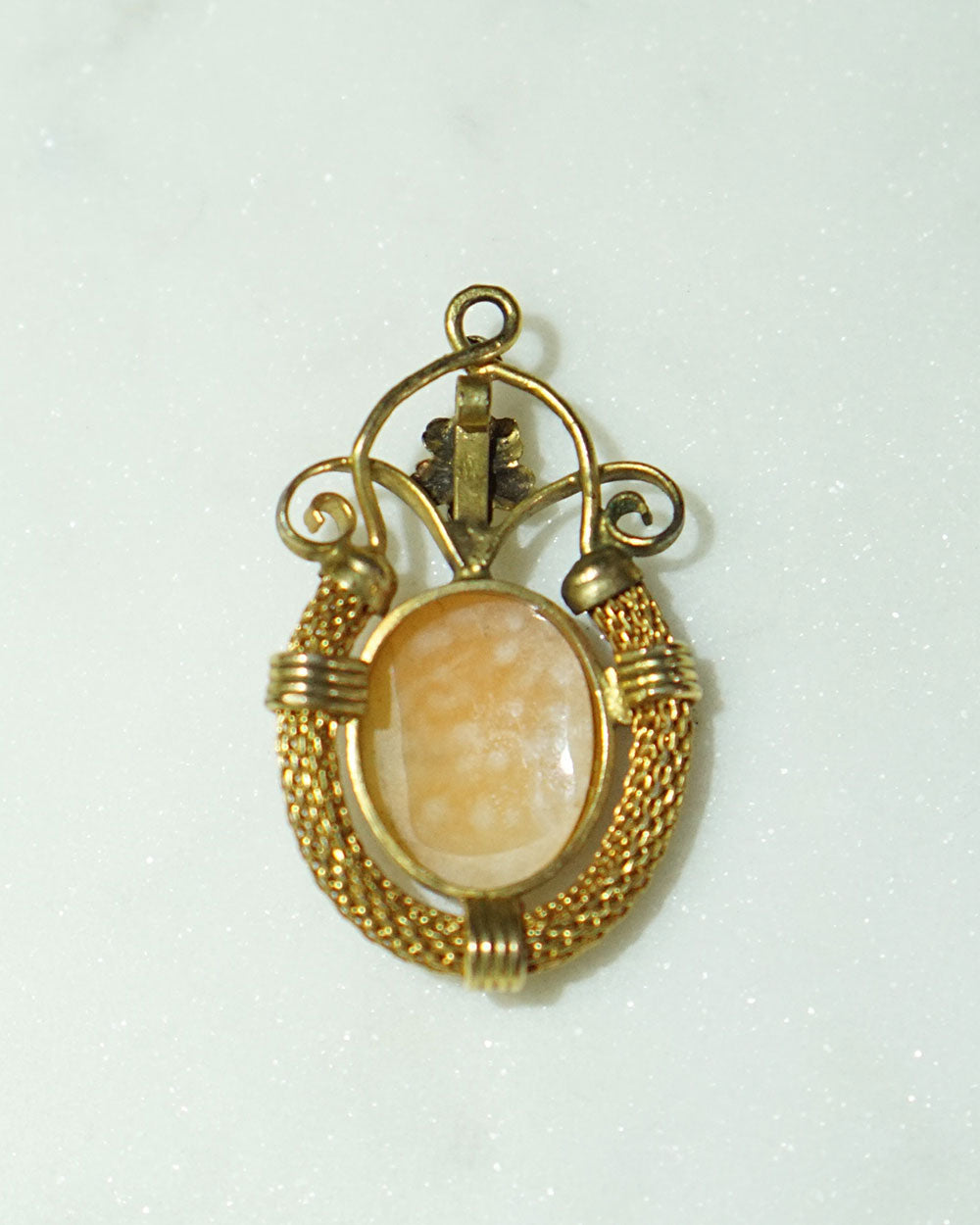 Vintage Elaborate Gold Cameo Pendant