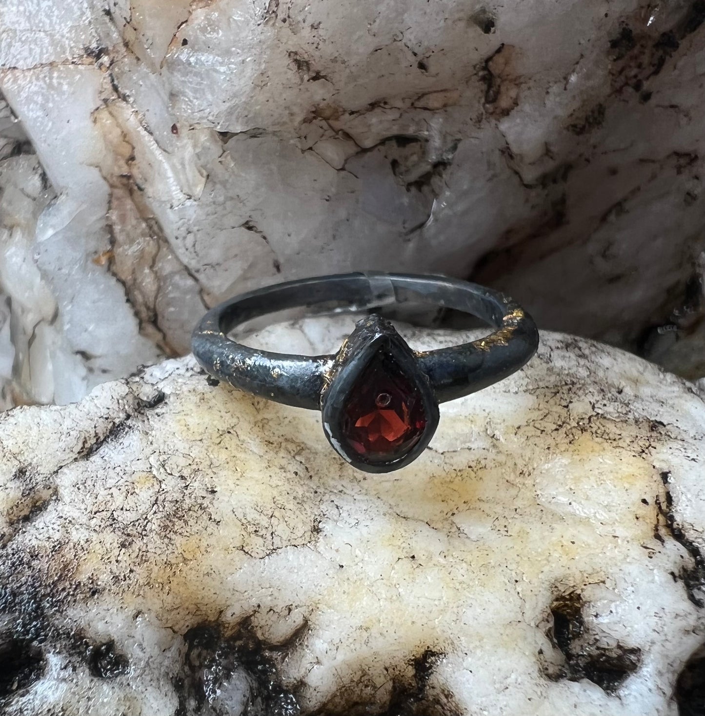 EC Black & Gold Garnet Ring