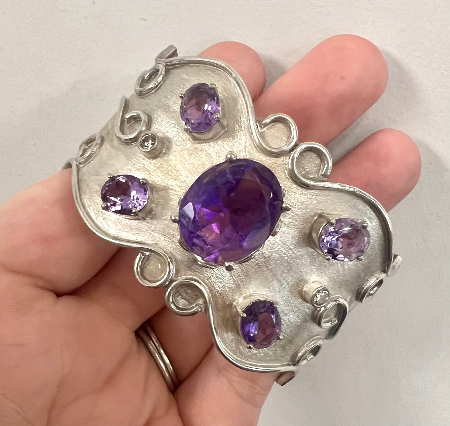 Purple Amethyst Quartz Cuff