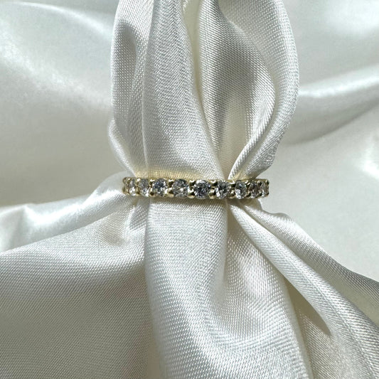 Round Diamond Double Shared Prong Yellow Gold Anniversary Band