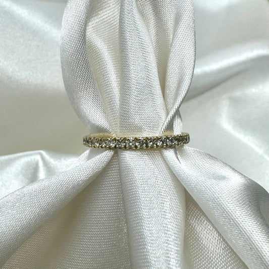 Round Diamond Double Shared Prong Yellow Gold Anniversary Band