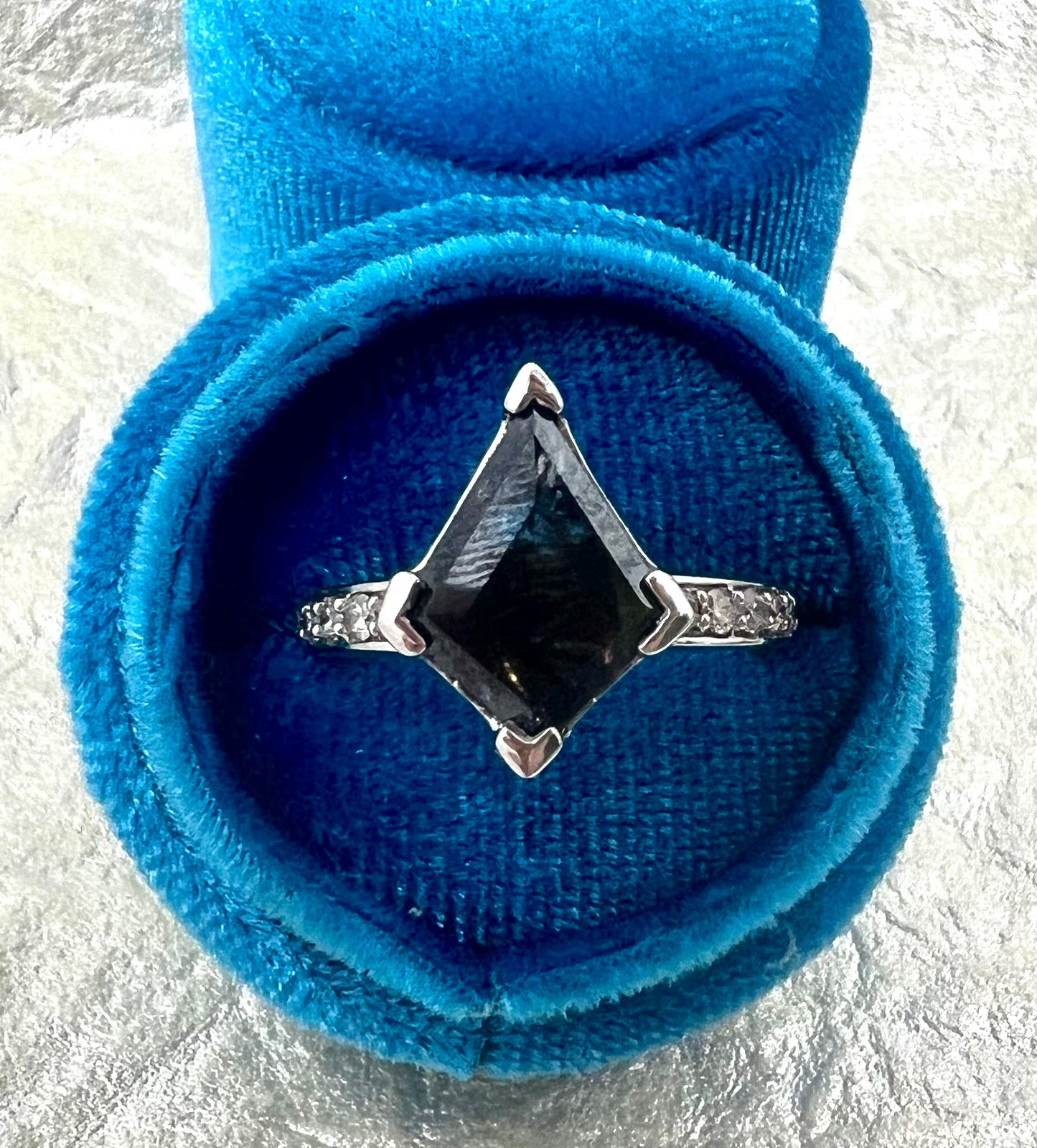 Kite Salt and Pepper Diamond Ring