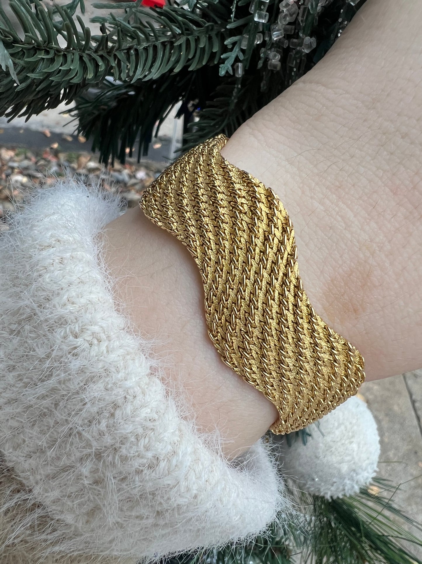 18kt Yellow Gold Wave Mesh Bracelet